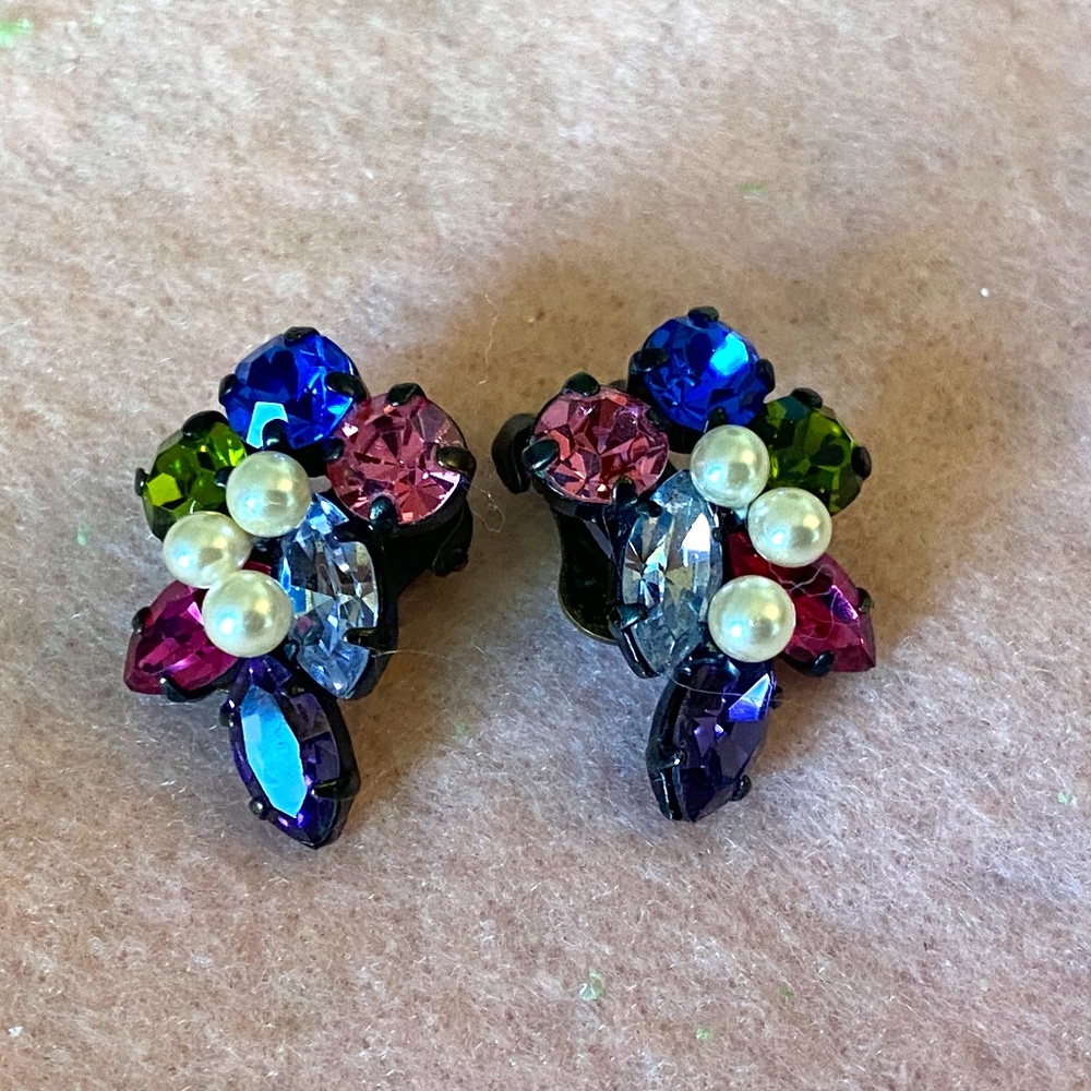 Austrian Vintage Crystal Pearl Pink Blue Stone Clip On Earrings